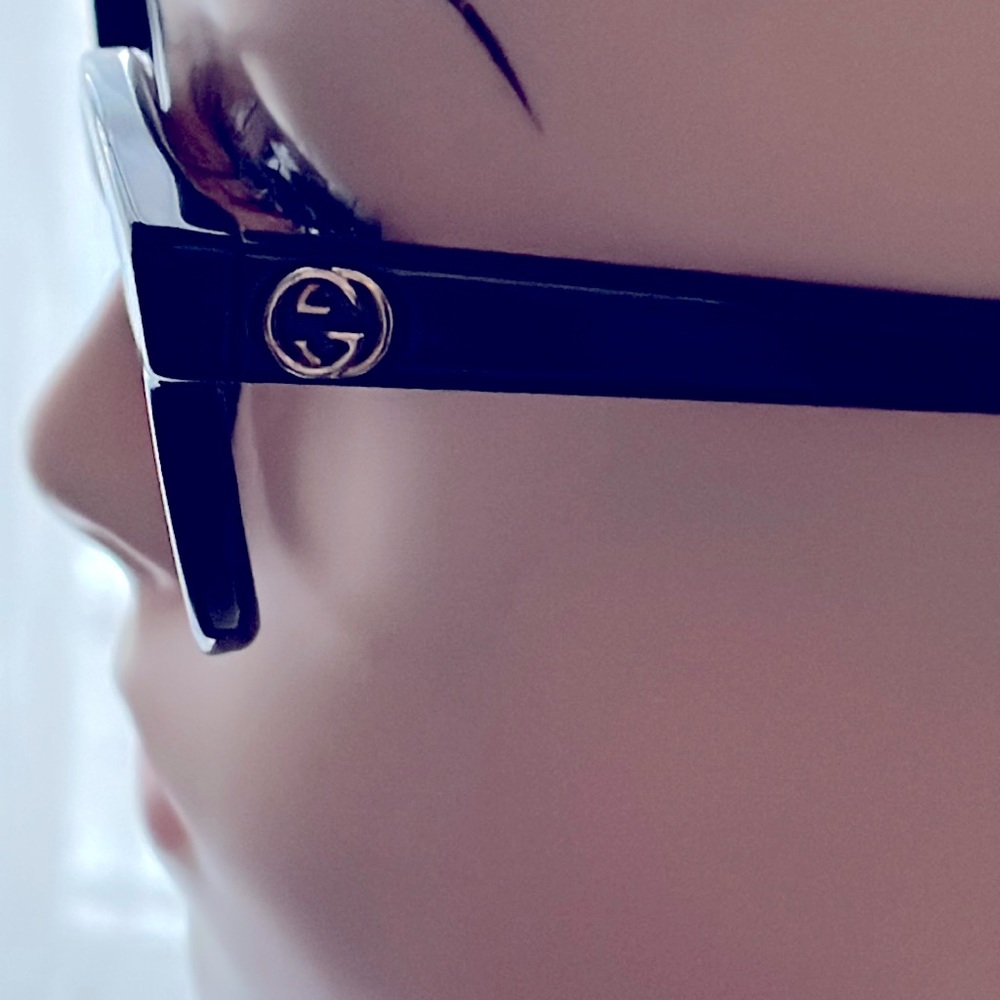 💯 authentic Gucci glasses. - Picture 2 of 16